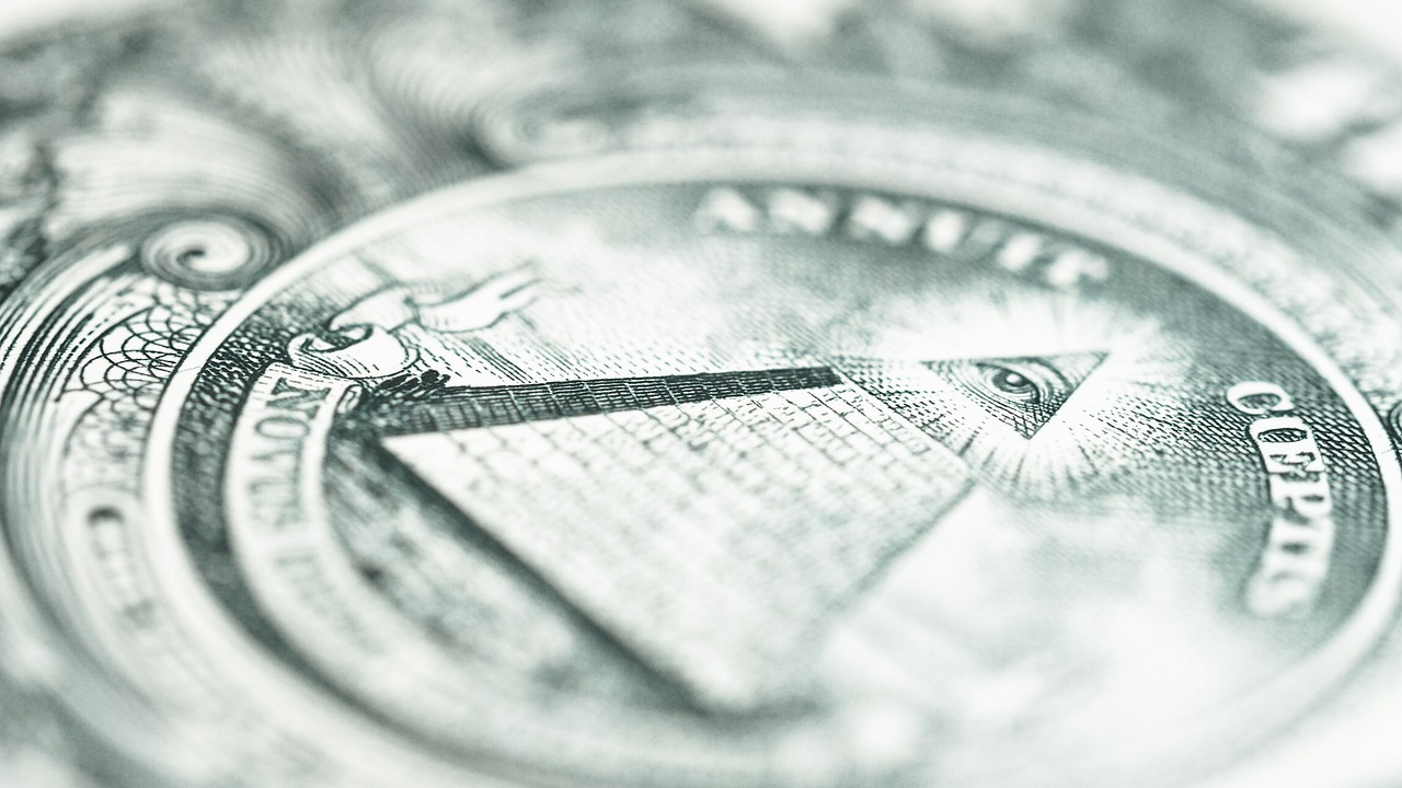 Қор биржасында доллар бірден 5 теңгеге арзандады