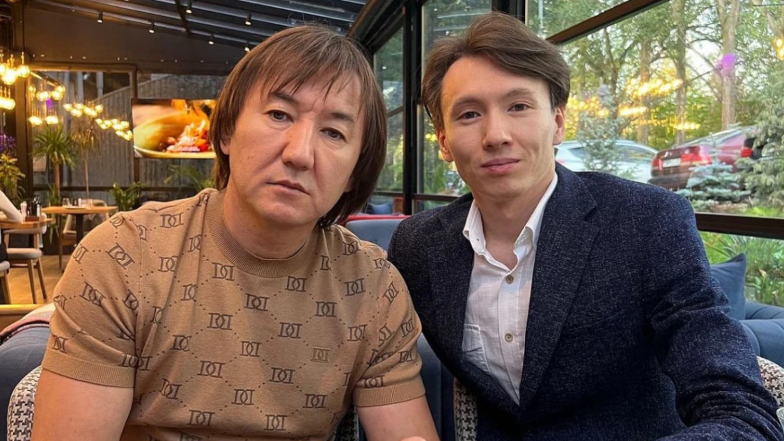 «Көре алмай өліп бара жатыр»: Нұрлан Еспанов ұлының билет дауына жауап берді (ВИДЕО)