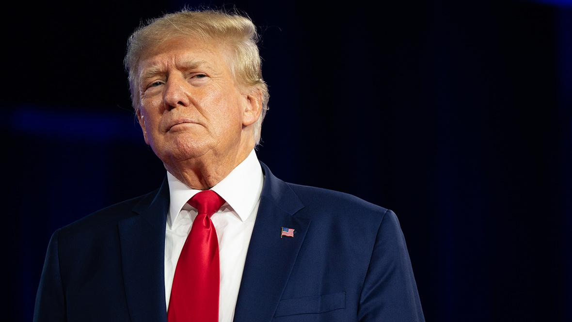Трамп өзін Венесуэланың уақытша президенті деп жариялады