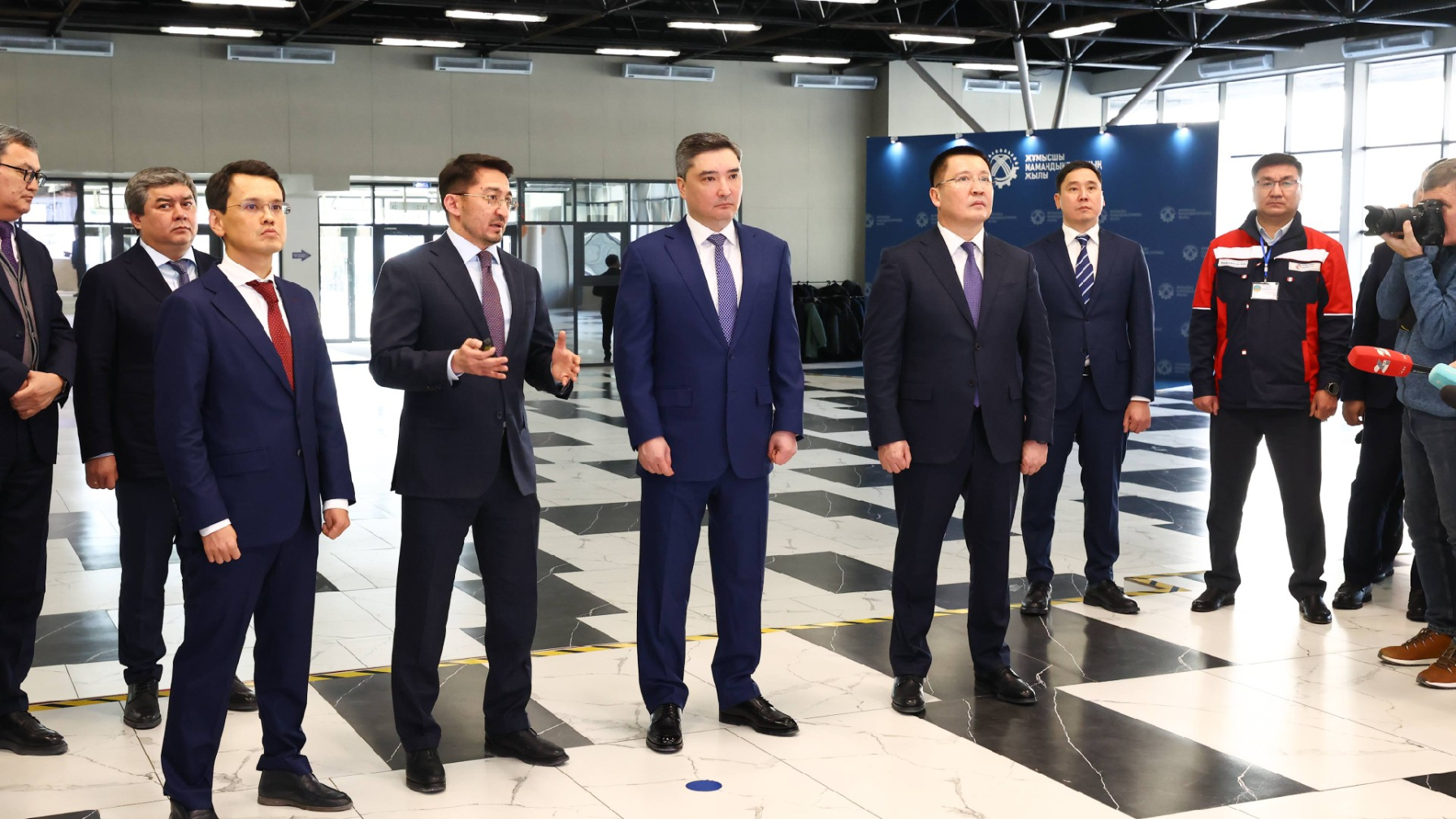 Олжас Бектенов Екібастұздағы «Деректерді өңдеу орталығы алқабы» жобасын жүзеге асыру барысын тексерді