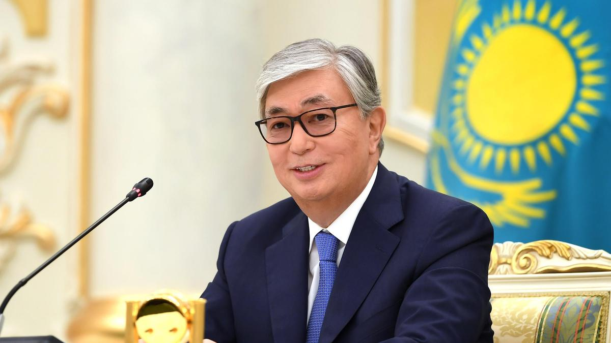 Президент Михаил Шайдоровты тарихи алтынмен құттықтады 