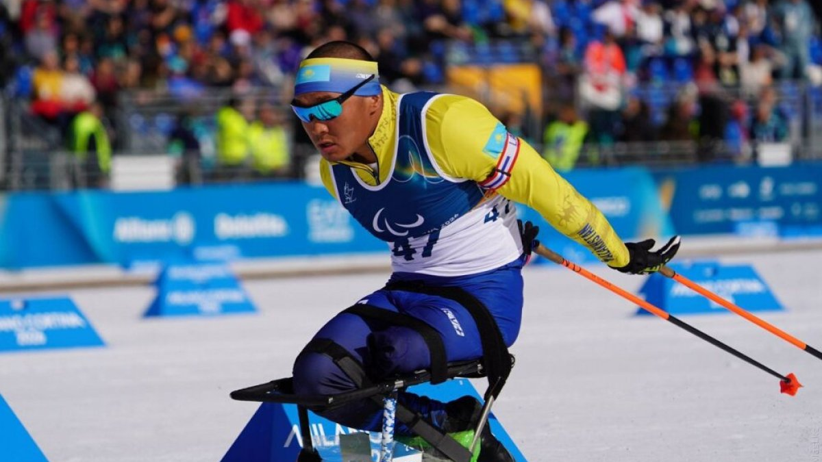 Белгілі кәсіпкер чемпион Ербол Хамитовке көлік сыйлады