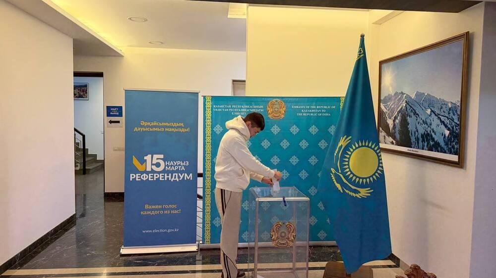Еxit poll нәтижелері: Қазақстандықтар жаңа Конституцияны қолдады