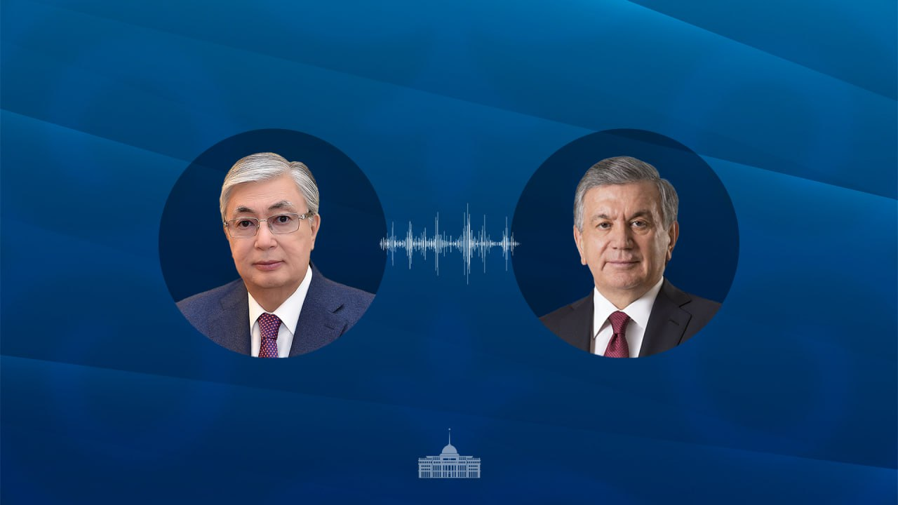 Шавкат Мирзиёев Тоқаевты референдумның табысты өтуімен құттықтады