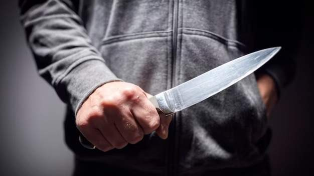 Атырауда 58 жастағы мұғалімді күйеуі пышақтап өлтірген 