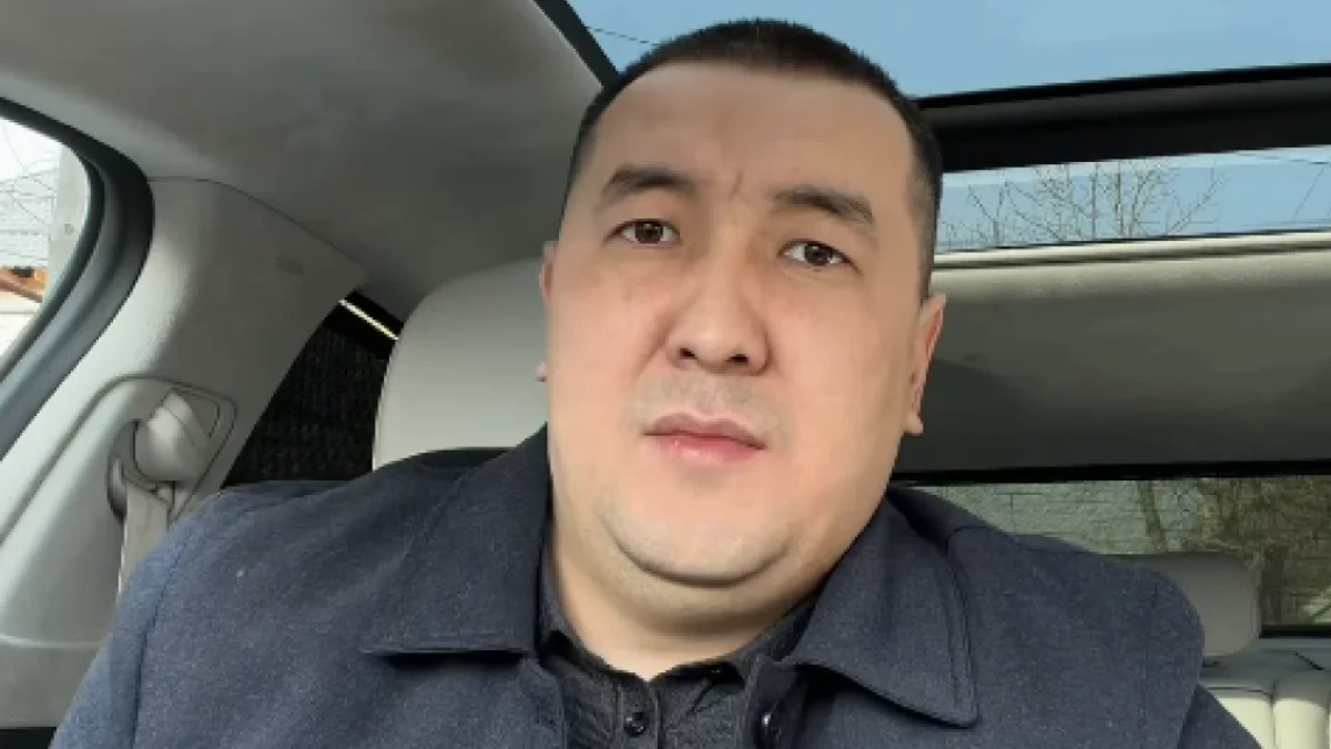 Алматыда ұсталған блогер Әділетхан Молдахан 10 тәулікке қамалды