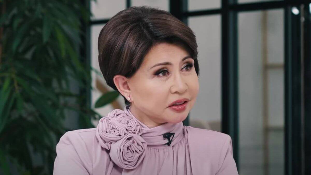 "Күйеуімнің басына барып жиі жылаймын": Роза Рымбаева жан сырын ақтарды