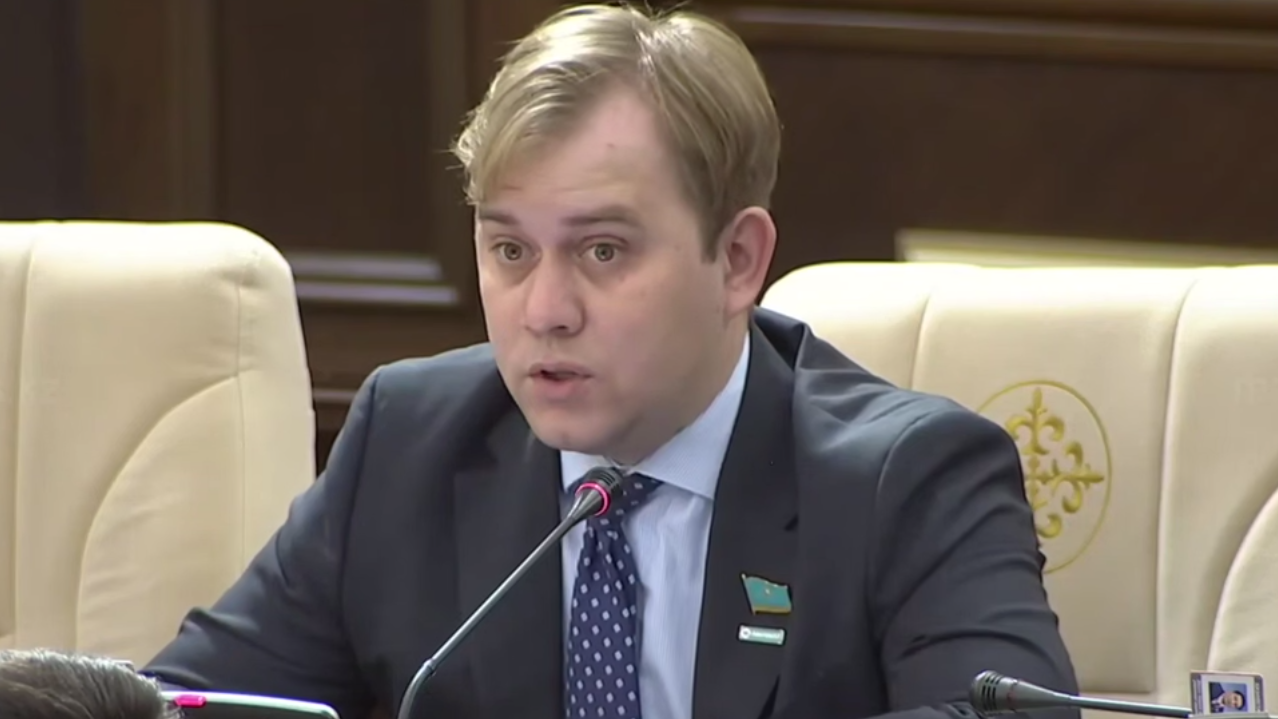 Сайлауалды үгіт: Блогерлер қандай жағдайда заң бұзушы атанады?