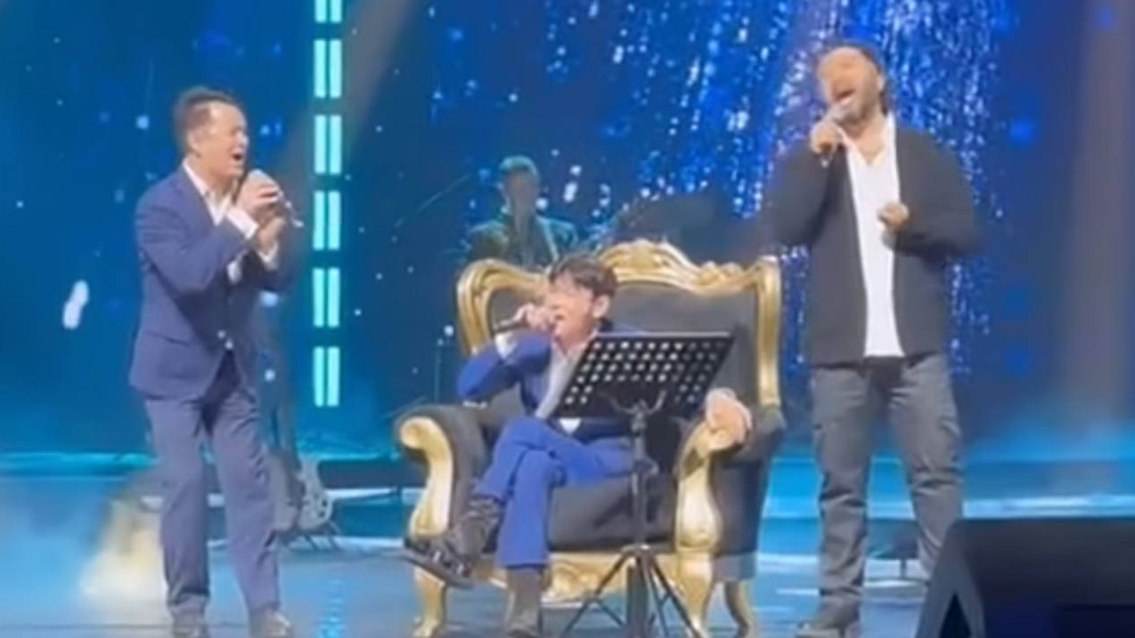"Жамырап кетті": "АБК" тобы сахнаға шығамын деп сөз естіп қалды (ВИДЕО)