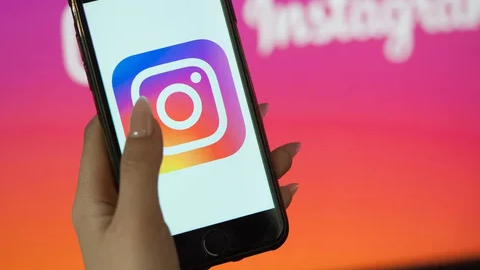 Мошенница из Караганды торговала одеждой в Instagram прямо во время отбывания наказания