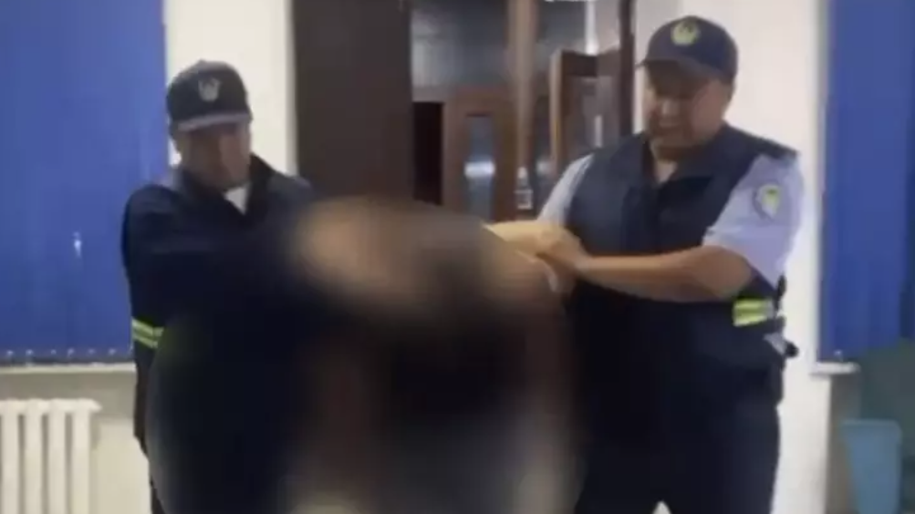 "Азаптаған, үстінде киімі жоқ": 16 жастағы қызылордалық оқушының өліміне күдікті ұсталды