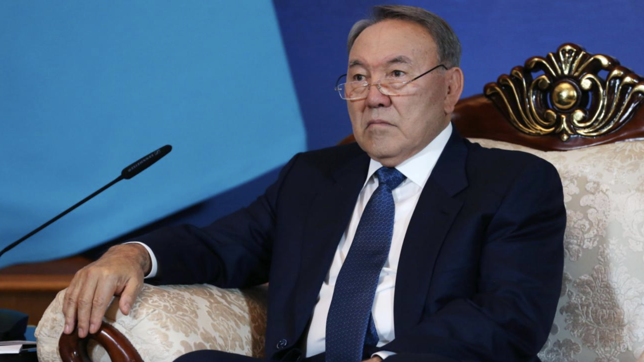 "Ол кісі 2019 жылы өкілетін тоқтатты": Айдос Үкібай Нұрсұлтан Назарбаевтың қазіргі қызметі туралы айтты