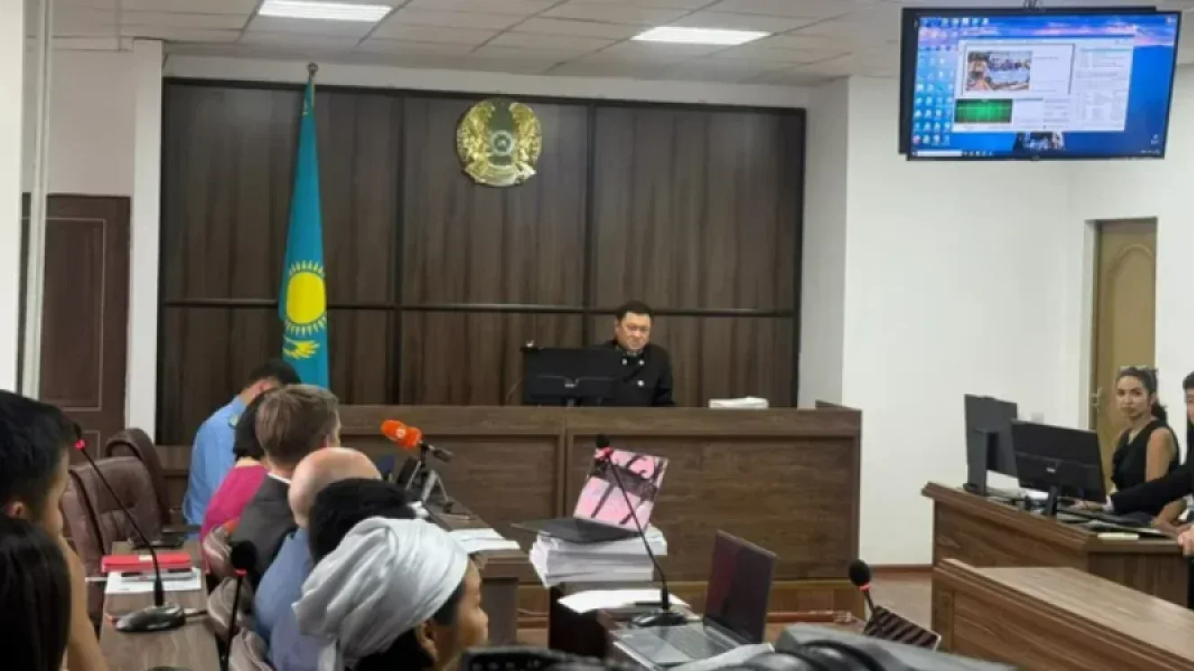 Алматыдағы атышулы іс аяқталды: Әл Фарабиде үш адамды қаққан жүргізуші сотталды